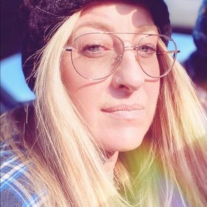 Meet your Posher, Yvonne